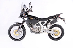 ccm-450-adventure-side2